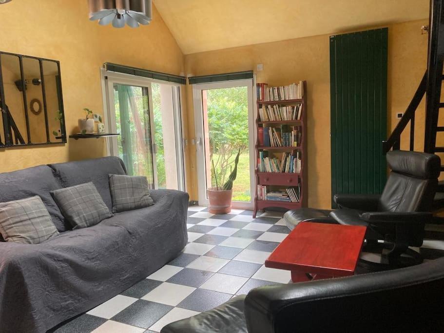 La Maison Rose - Avec Grand Jardin Clos A 300m De La Holiday home